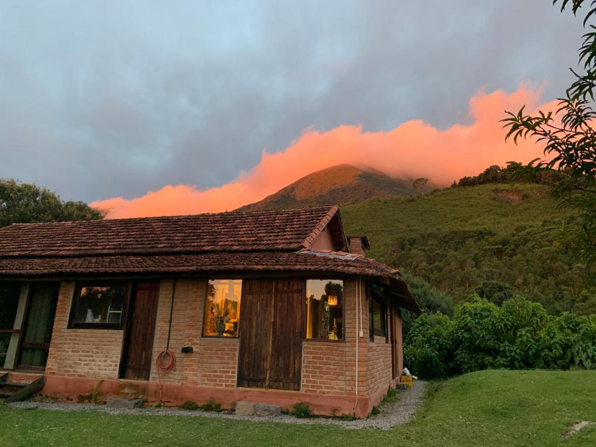 Delirius Hospedagem Itamonte Esterno foto