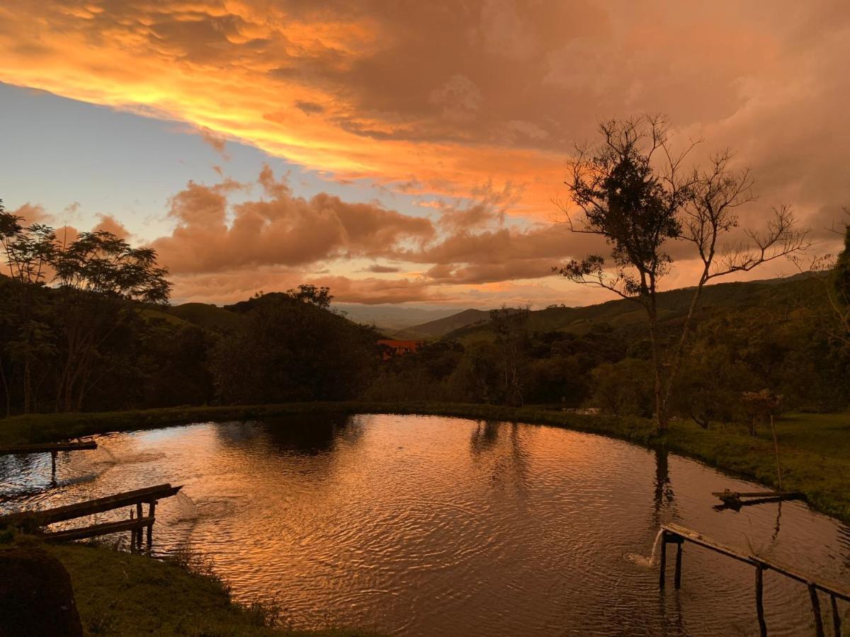 Delirius Hospedagem Itamonte Esterno foto